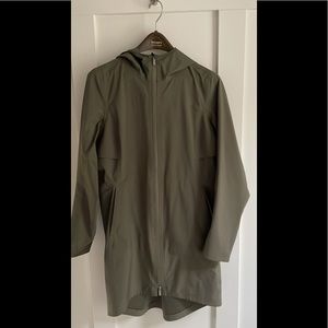 Lulu rebel rain shell